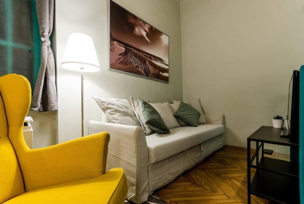 Cosy Apartment In Party District K30 Budapesta Exterior foto